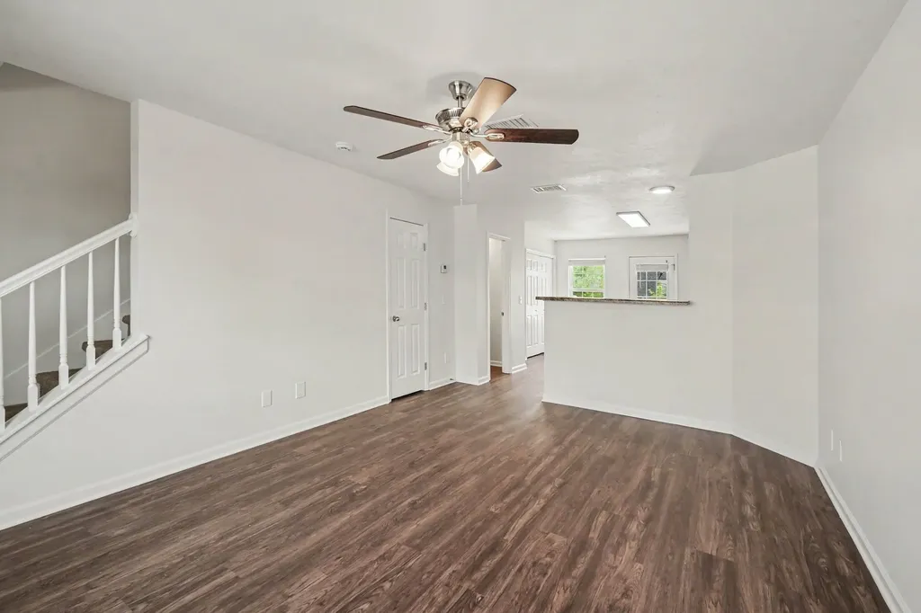 8058 Logan Drive La Vergne TN 37086
