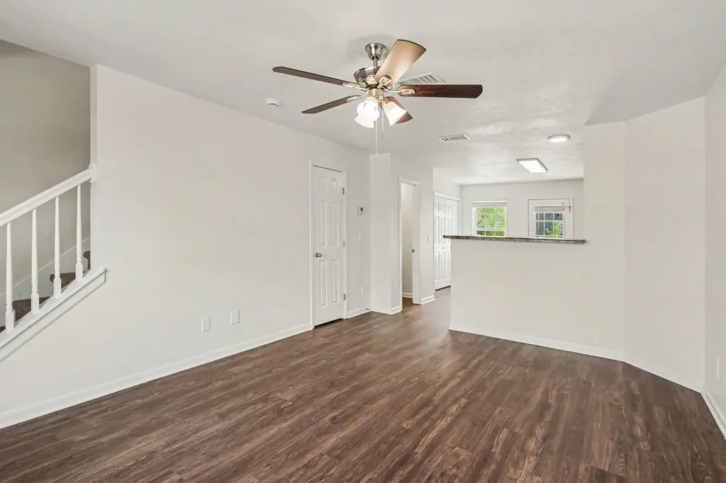 8058 Logan Drive La Vergne TN 37086