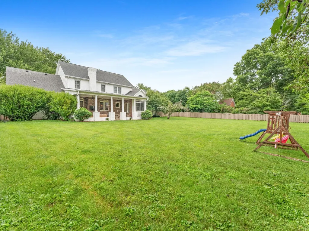 106 Fairways Blvd, N Tullahoma TN 37388