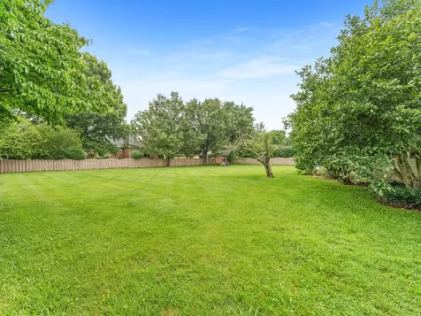 106 Fairways Blvd, N Tullahoma TN 37388