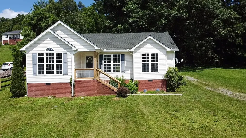 108 Sims Avenue Wartrace TN 37183