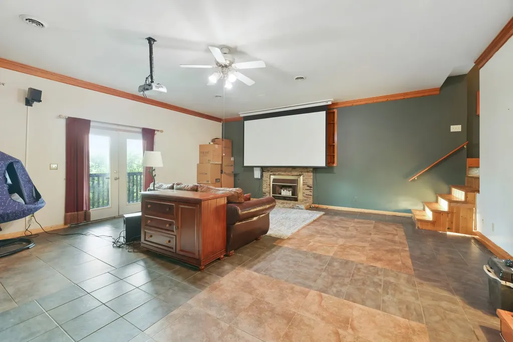 1153 Bear Creek Pike Columbia TN 38401
