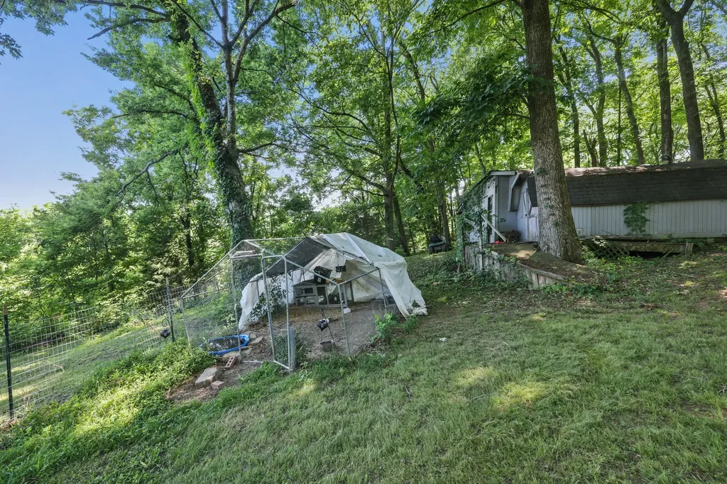 1153 Bear Creek Pike Columbia TN 38401