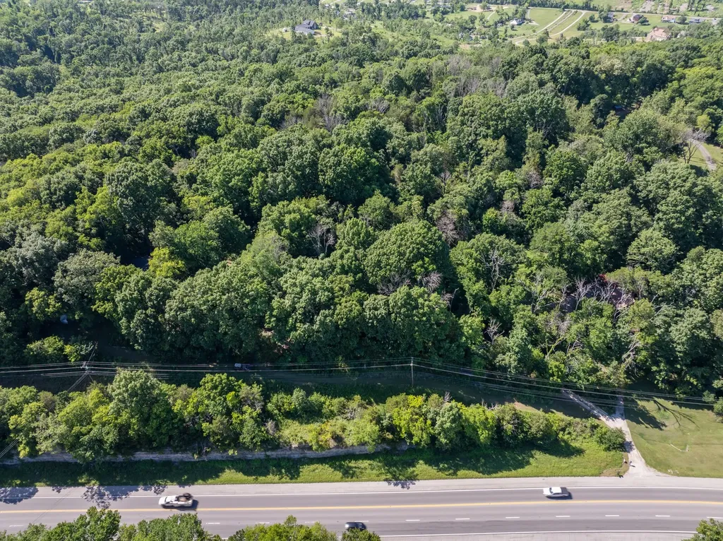 1153 Bear Creek Pike Columbia TN 38401