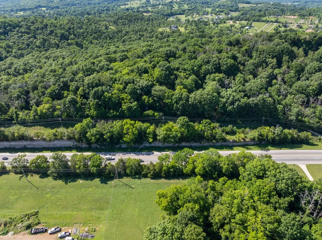 1153 Bear Creek Pike Columbia TN 38401