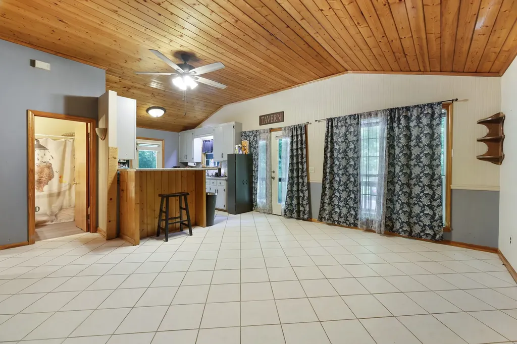 1153 Bear Creek Pike Columbia TN 38401