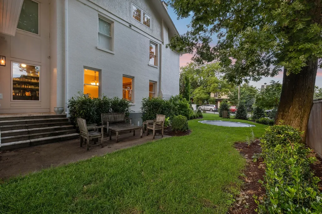 2509 Oakland Avenue Nashville TN 37212