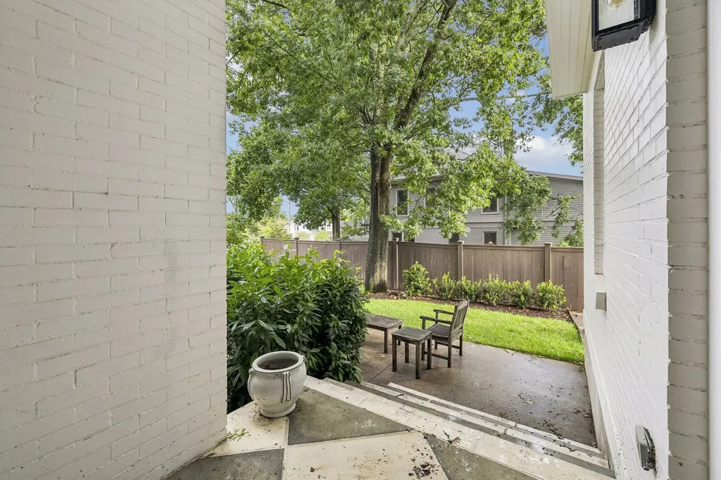 2509 Oakland Avenue Nashville TN 37212