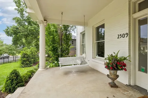 2509 Oakland Avenue Nashville TN 37212