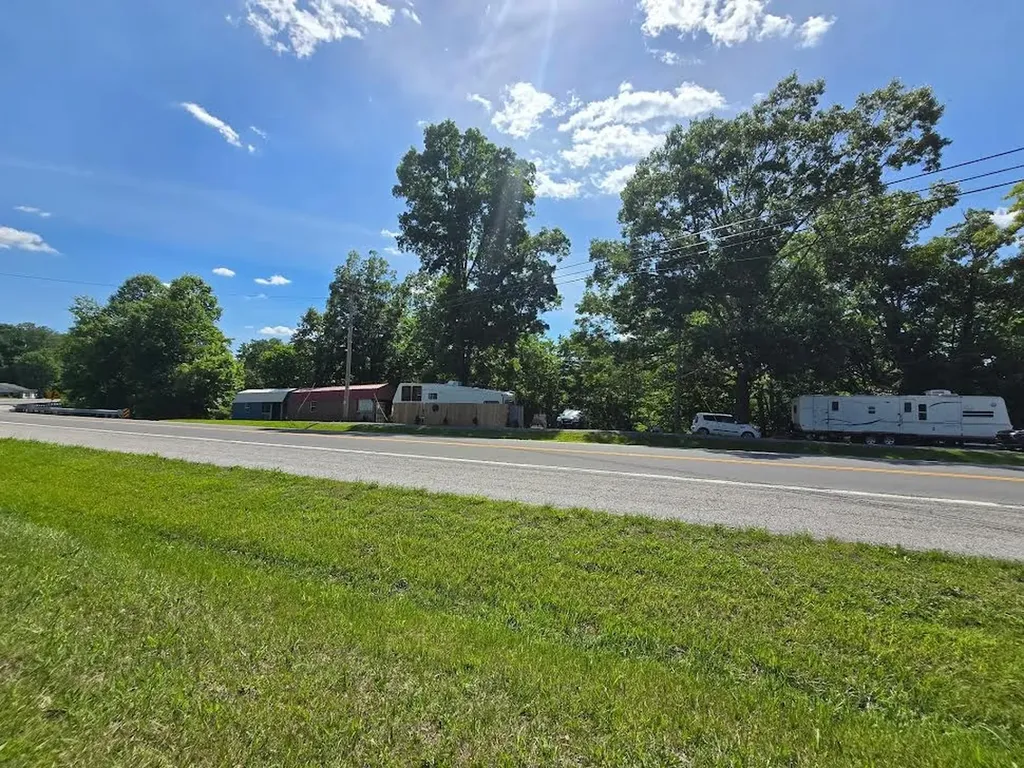 5413 Cookeville Highway Smithville TN 37166