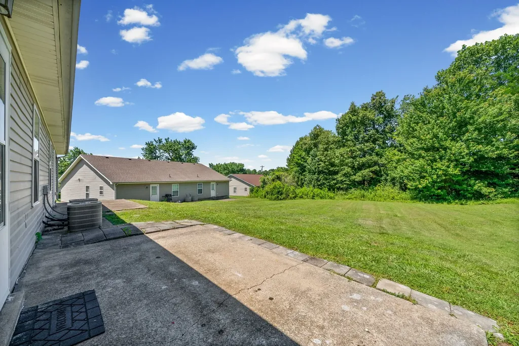 256 Executive Avenue Clarksville TN 37042