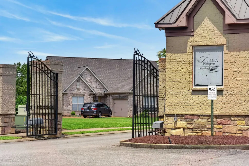 123 Annapolis Bend Circle Hendersonville TN 37075