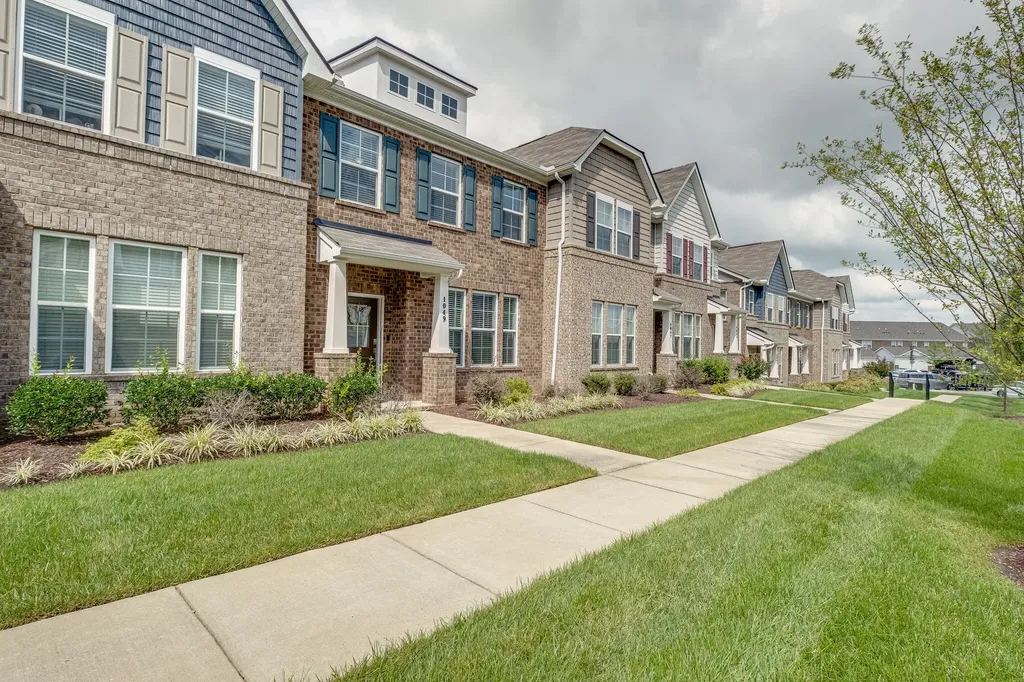 1049 Henley Pvt Lane Gallatin TN 37066