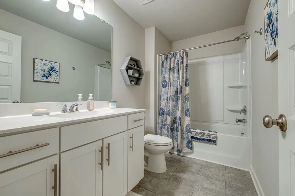 1049 Henley Pvt Lane Gallatin TN 37066
