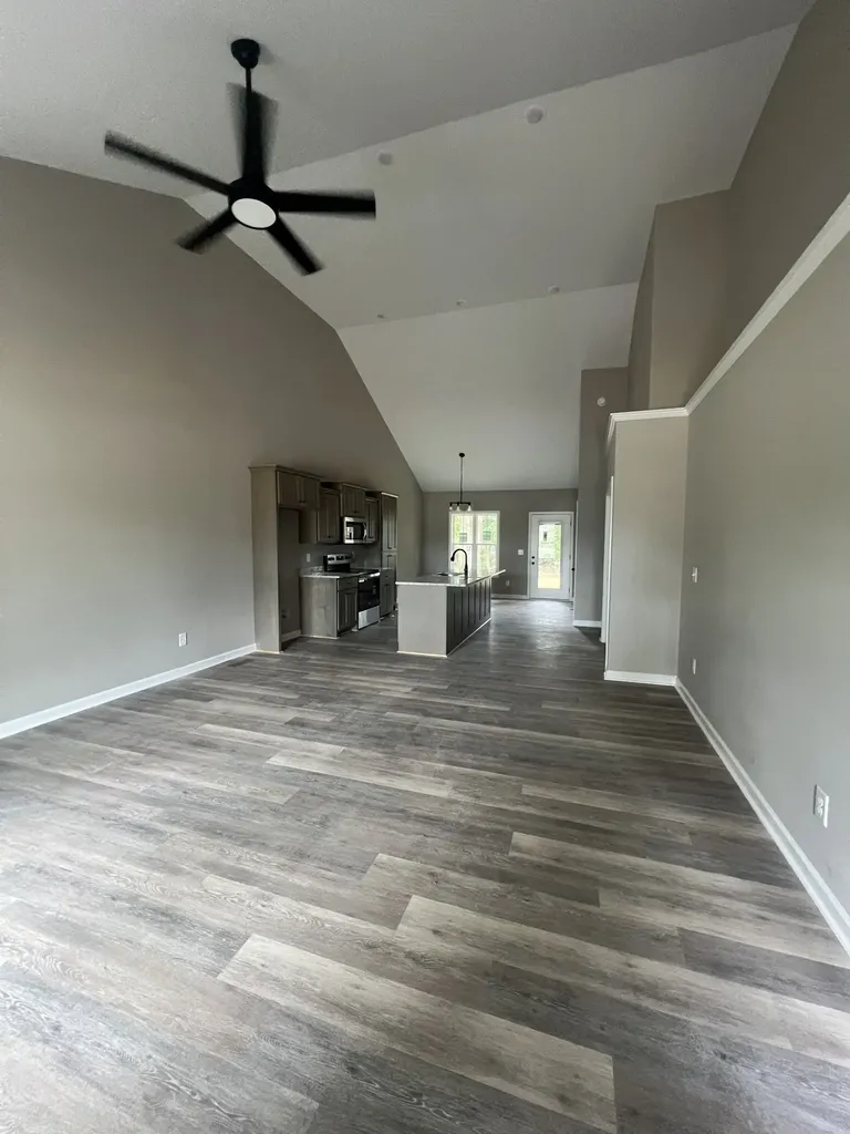 208 Strawberry Street Portland TN 37148