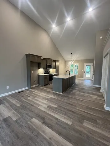 208 Strawberry Street Portland TN 37148