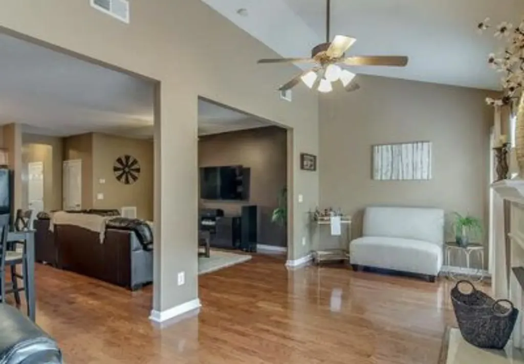 7277 Charlotte Pike Nashville TN 37209