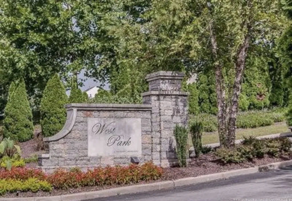 7277 Charlotte Pike Nashville TN 37209