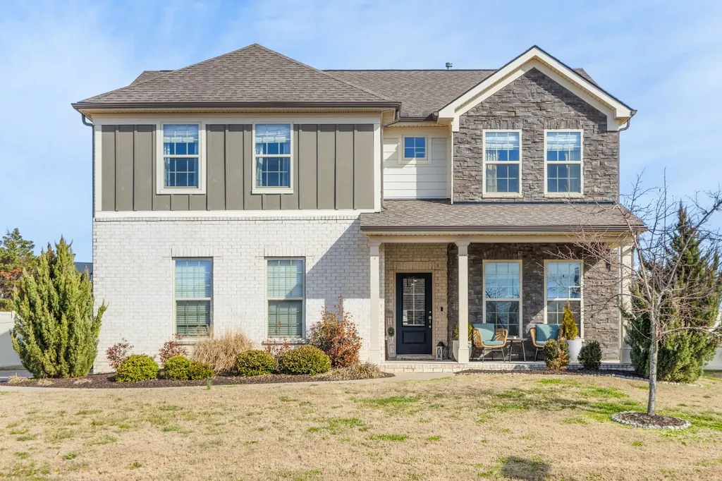 1002 Maleventum Way Spring Hill TN 37174