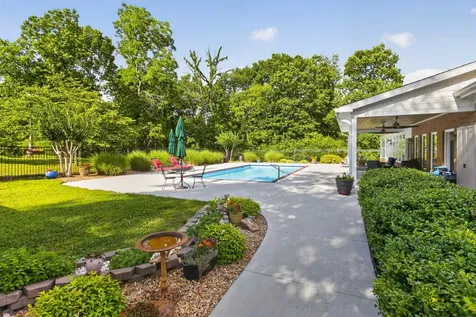 1030 Parsons Way Hendersonville TN 37075