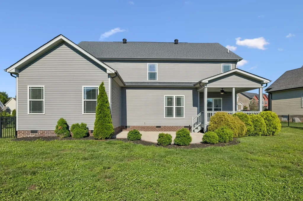 1045 Black Gum Lane Clarksville TN 37043