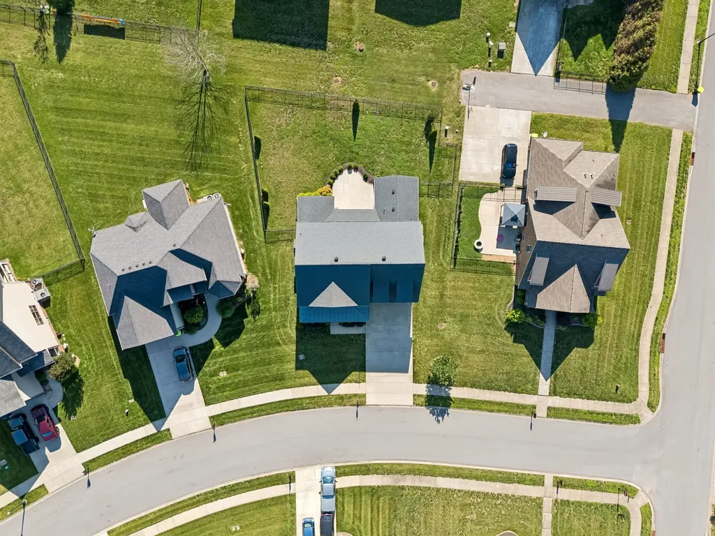 1045 Black Gum Lane Clarksville TN 37043