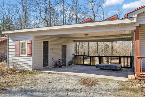 485 Lower Roans Creek Road Linden TN 37096