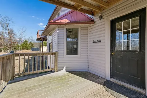 485 Lower Roans Creek Road Linden TN 37096