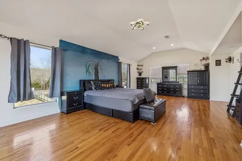 485 Lower Roans Creek Road Linden TN 37096