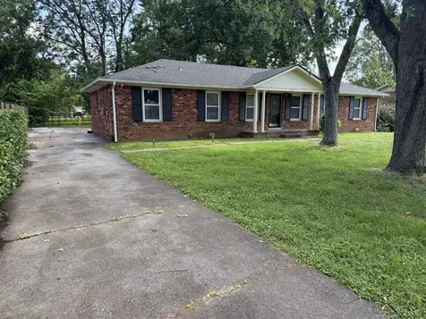 1423 Avon Road Murfreesboro TN 37129