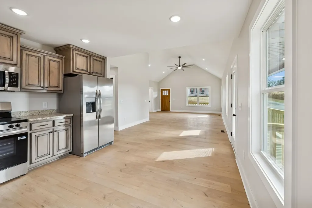 342 Leigh Anna Circle Lafayette TN 37083