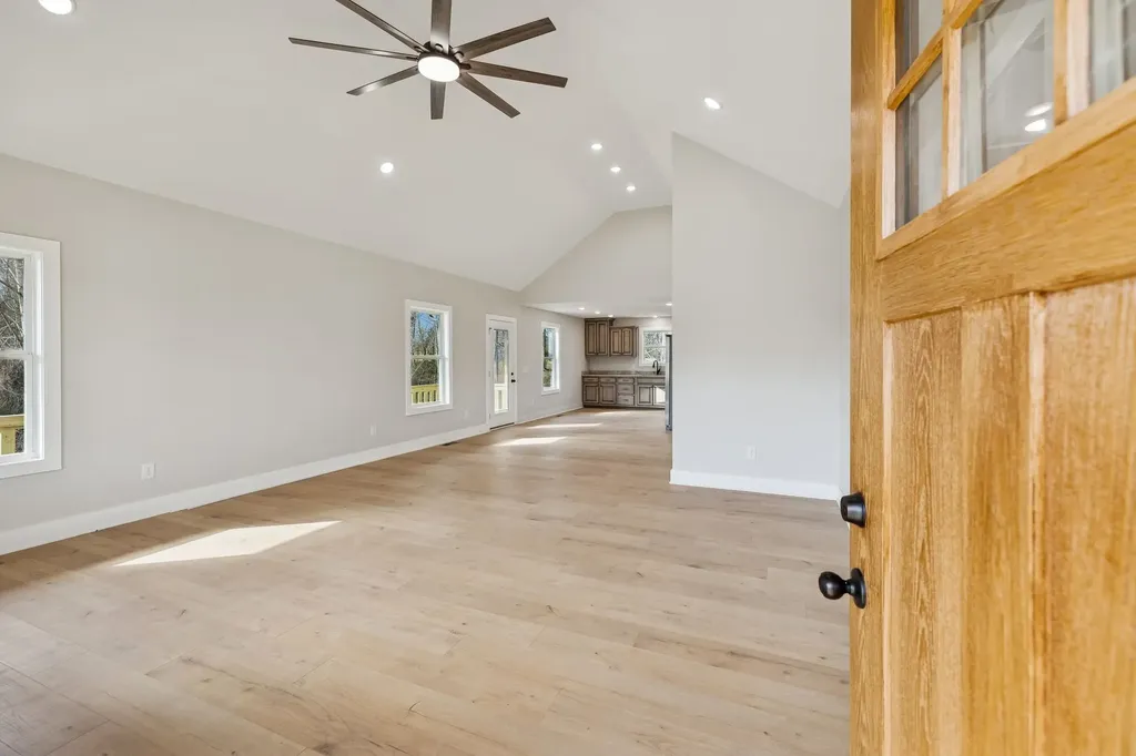 342 Leigh Anna Circle Lafayette TN 37083