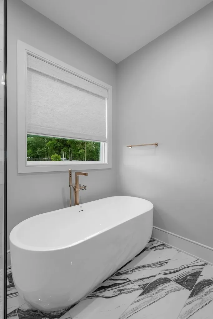 155 Hammock Drive Winchester TN 37398