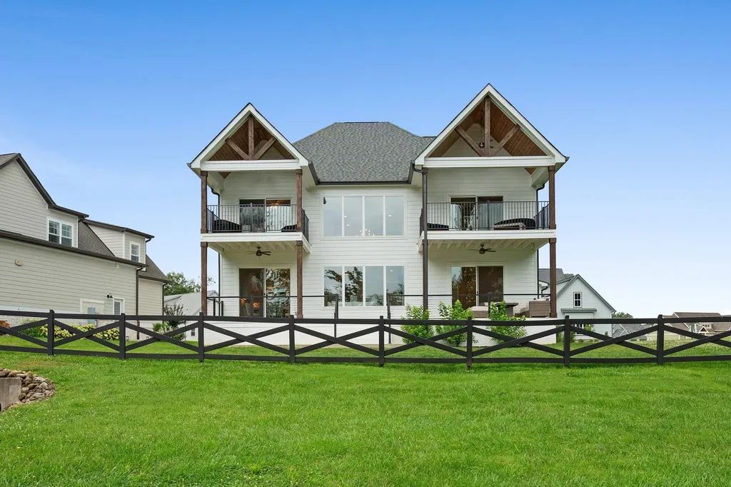 155 Hammock Drive Winchester TN 37398