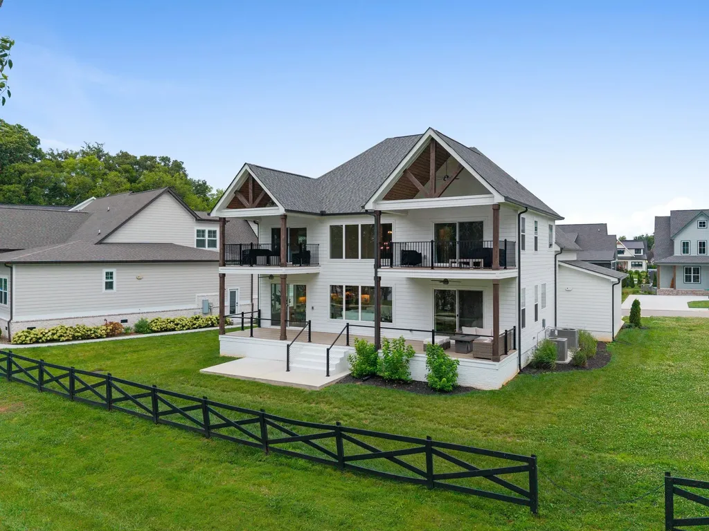 155 Hammock Drive Winchester TN 37398