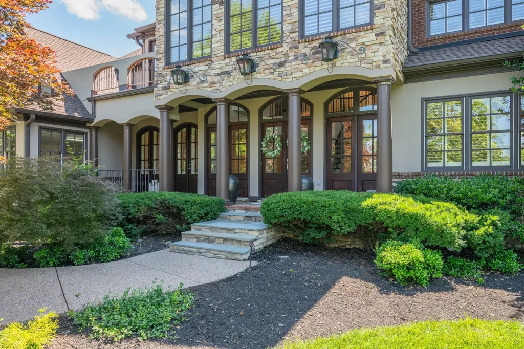 22 Missionary Drive Brentwood TN 37027