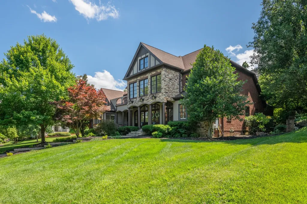 22 Missionary Drive Brentwood TN 37027