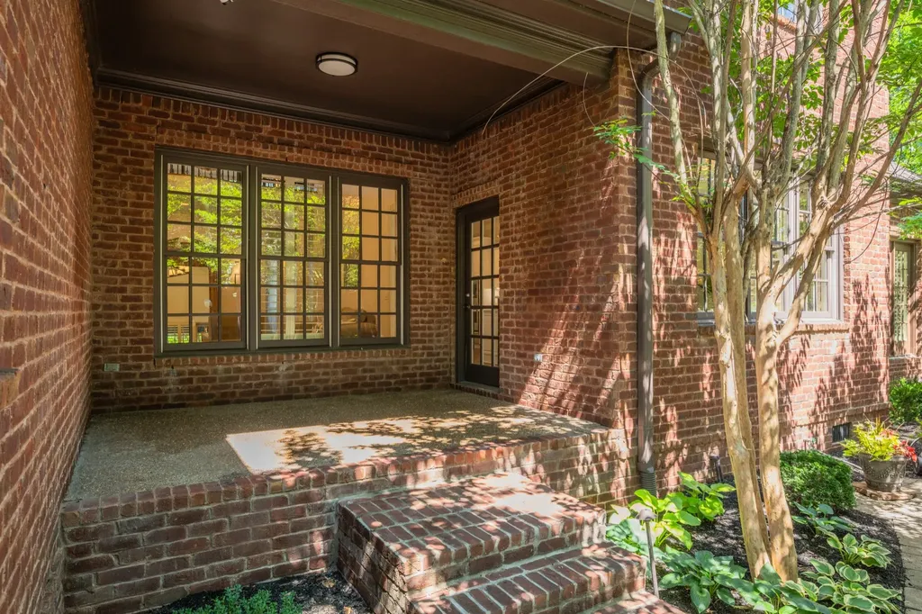 22 Missionary Drive Brentwood TN 37027