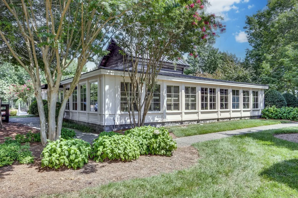 22 Missionary Drive Brentwood TN 37027