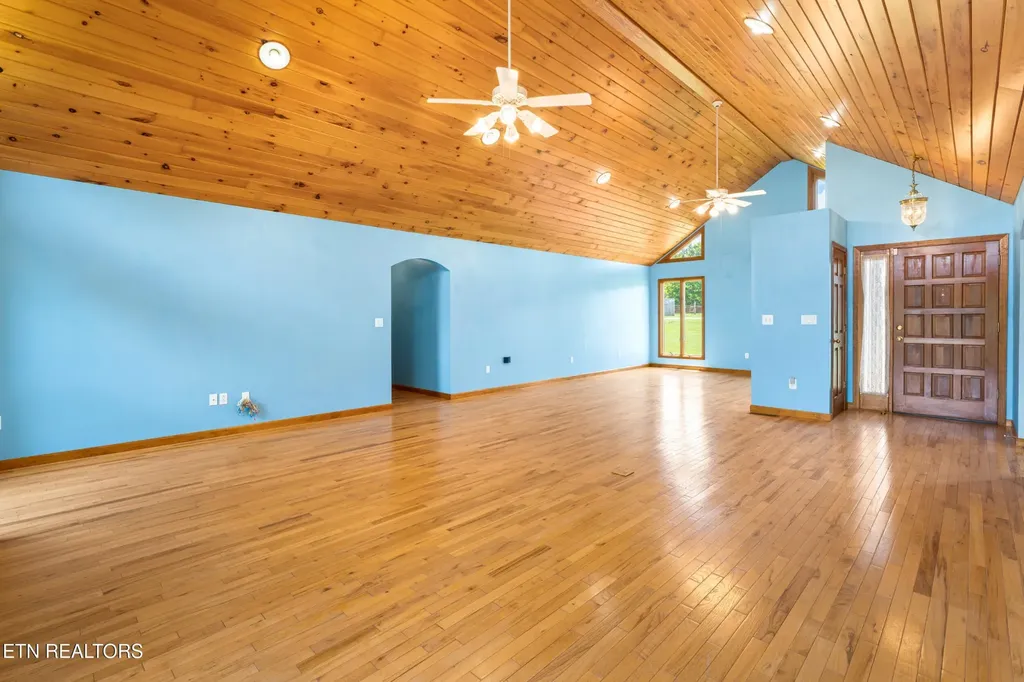 109 Overlook Drive Loudon TN 37774