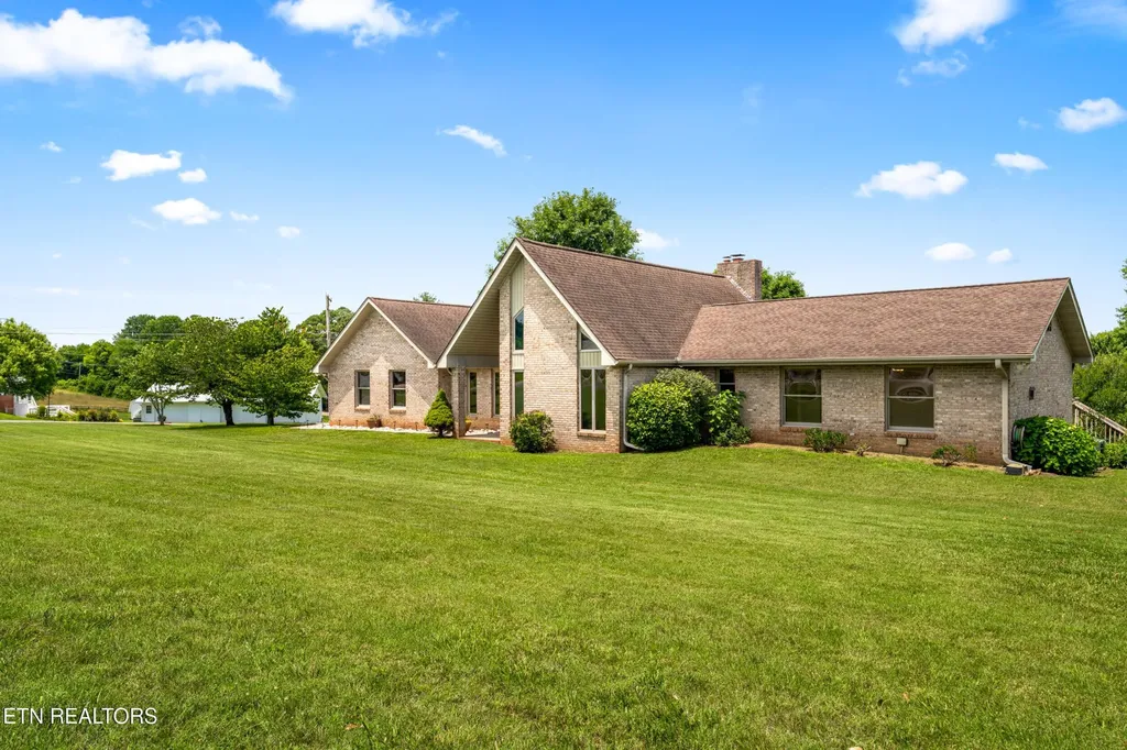 109 Overlook Drive Loudon TN 37774