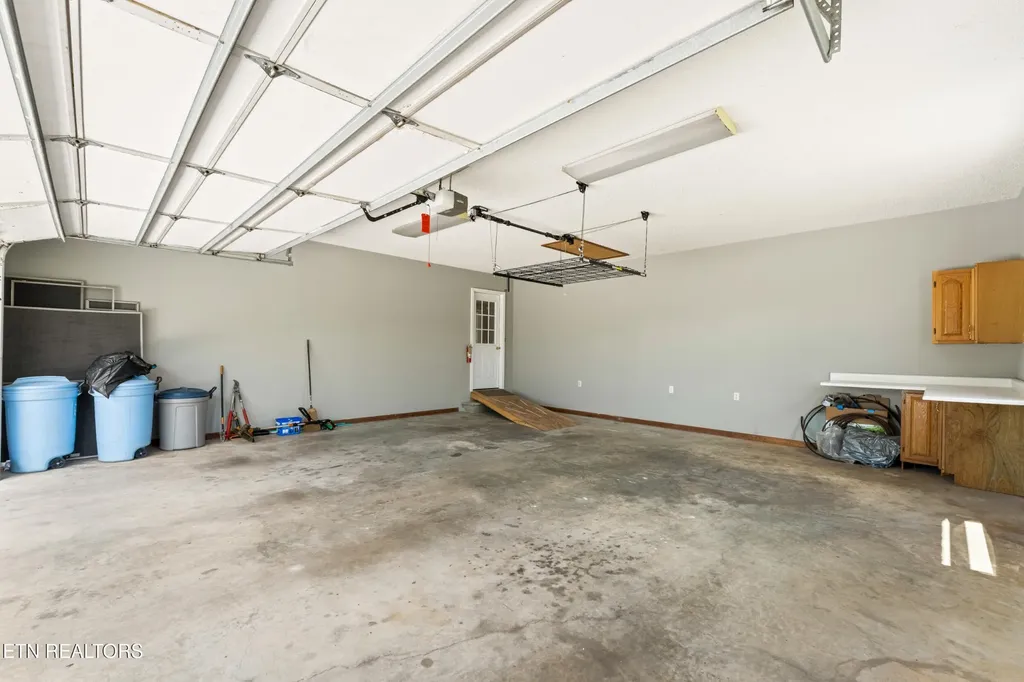 109 Overlook Drive Loudon TN 37774
