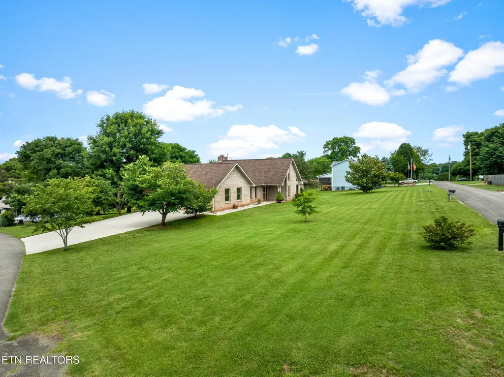 109 Overlook Drive Loudon TN 37774