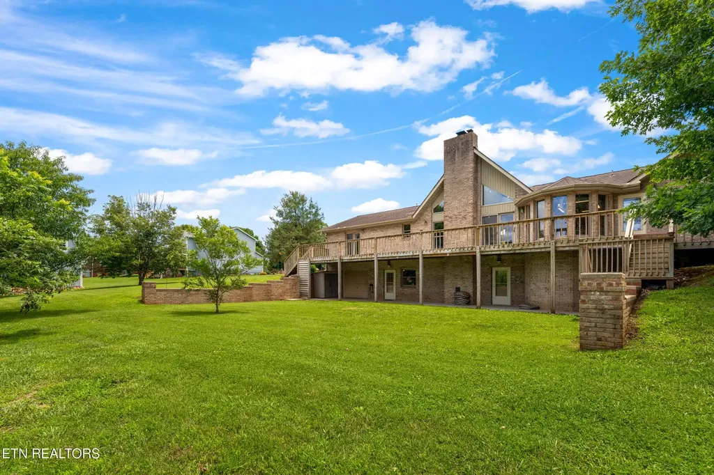 109 Overlook Drive Loudon TN 37774