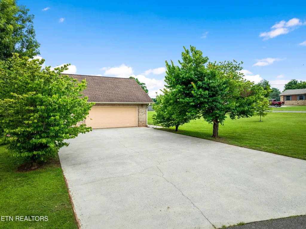 109 Overlook Drive Loudon TN 37774