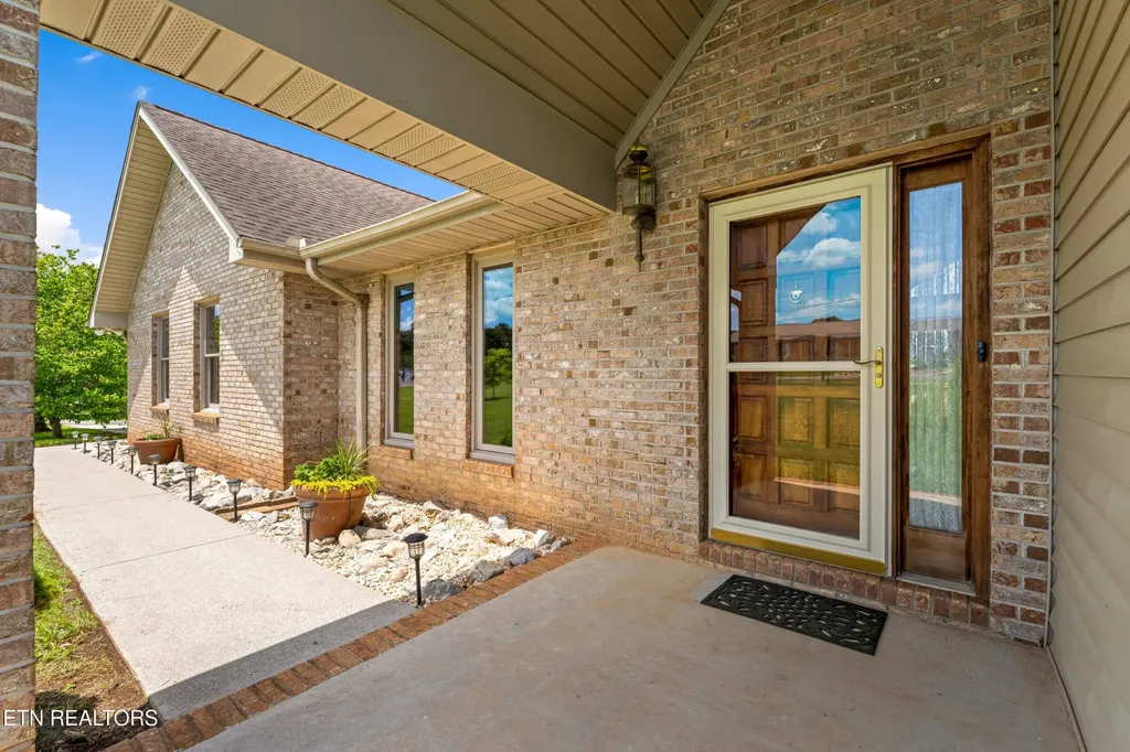 109 Overlook Drive Loudon TN 37774