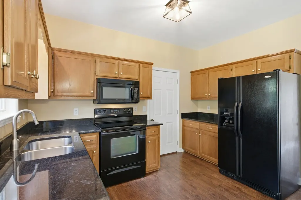 2752 Aston Woods Lane Thompsons Station TN 37179