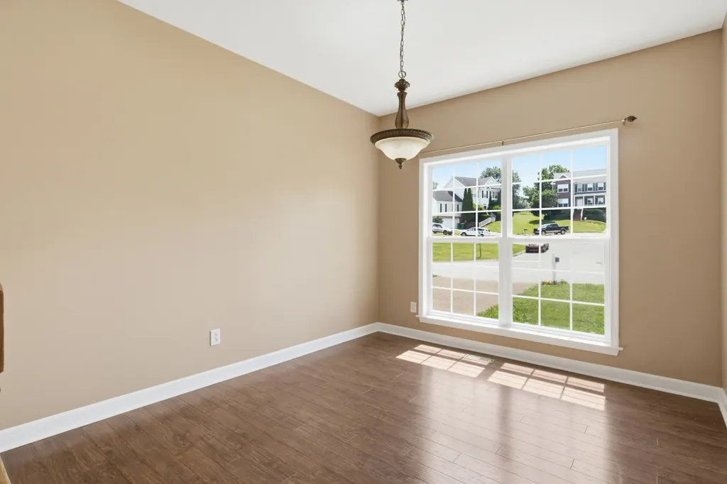 2752 Aston Woods Lane Thompsons Station TN 37179