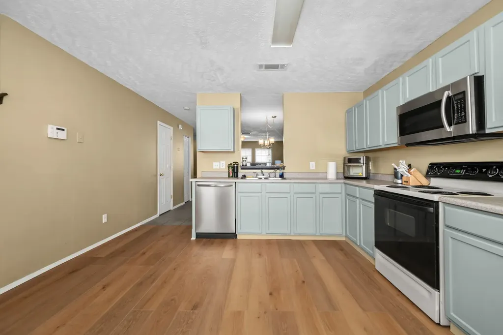 5828 Monroe Crossing Antioch TN 37013