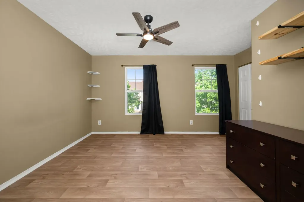 5828 Monroe Crossing Antioch TN 37013